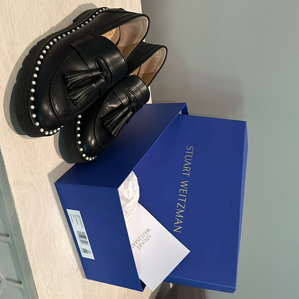 Stuart Weitzman Black leather Mila Loafers